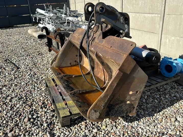 Komatsu PW160-7EO Excavator