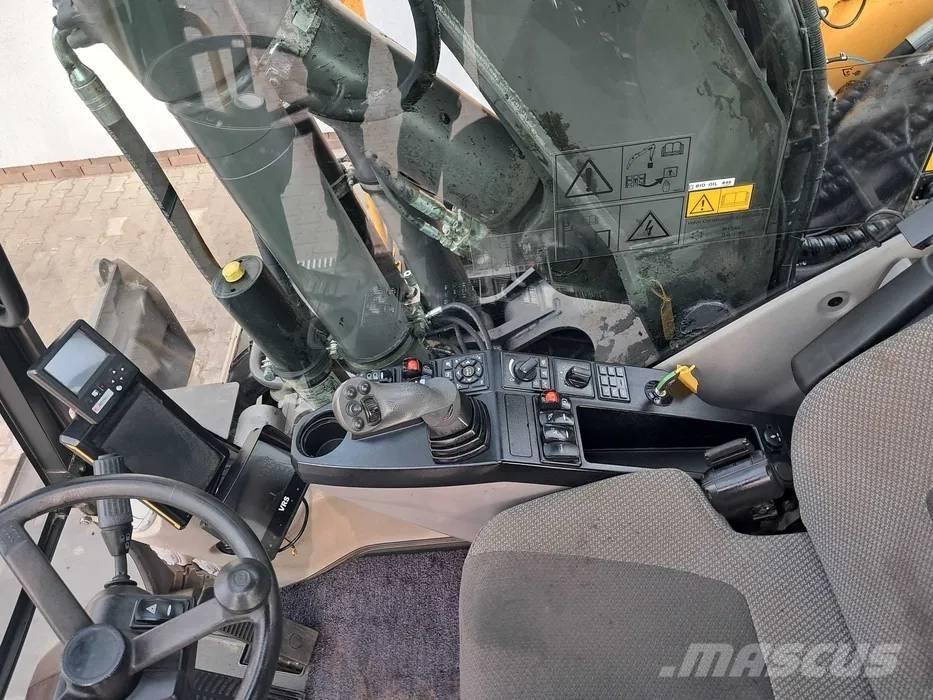 Volvo EW 160 E Excavatoare cu roti
