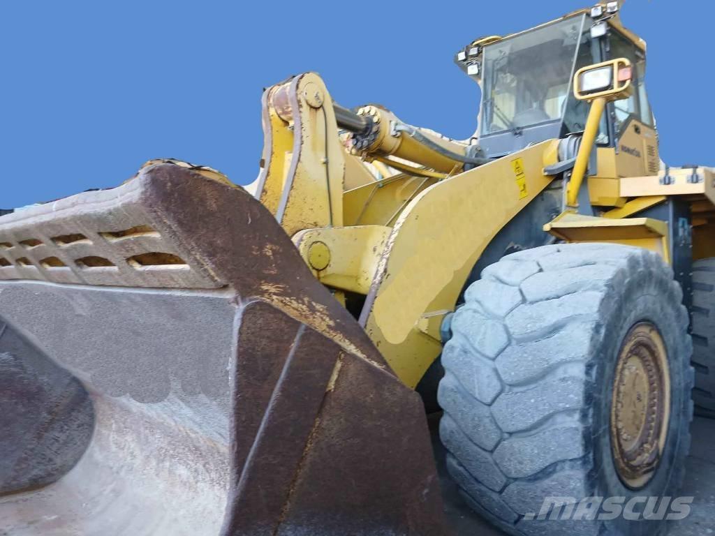 Komatsu WA 600 Incarcator pe pneuri