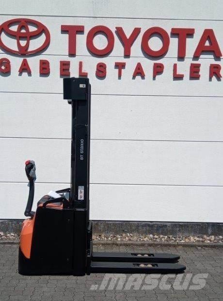 Toyota SWE160L Transpaleta manuala