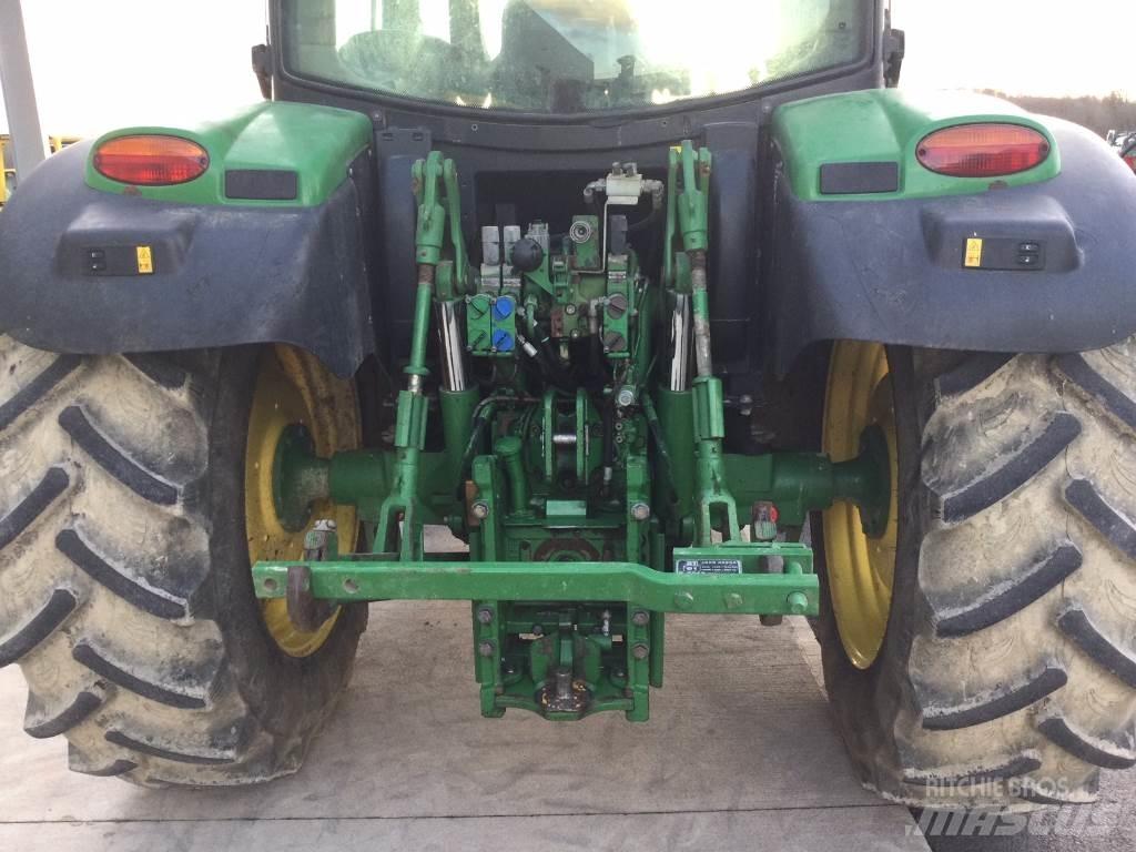 John Deere 6125R Tractoare