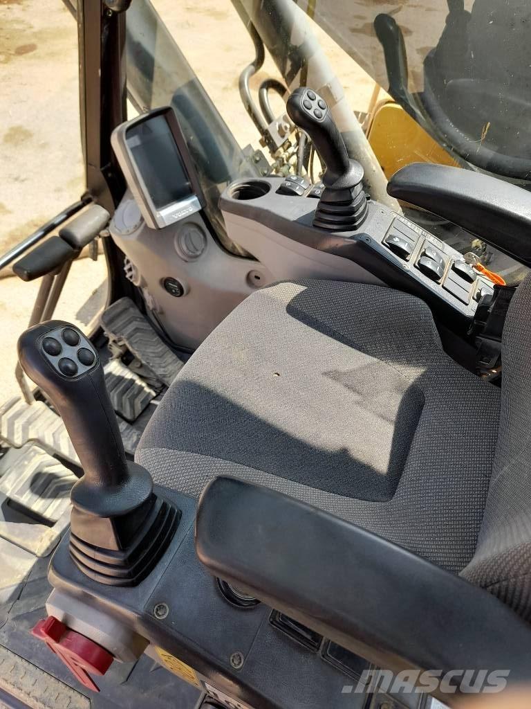 Volvo EC 250 D L Excavatoare pe șenile
