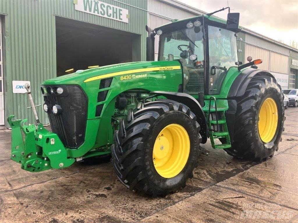 John Deere 8430 Tractoare