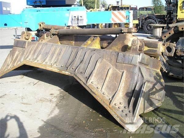CAT D8N Buldozere pe senile