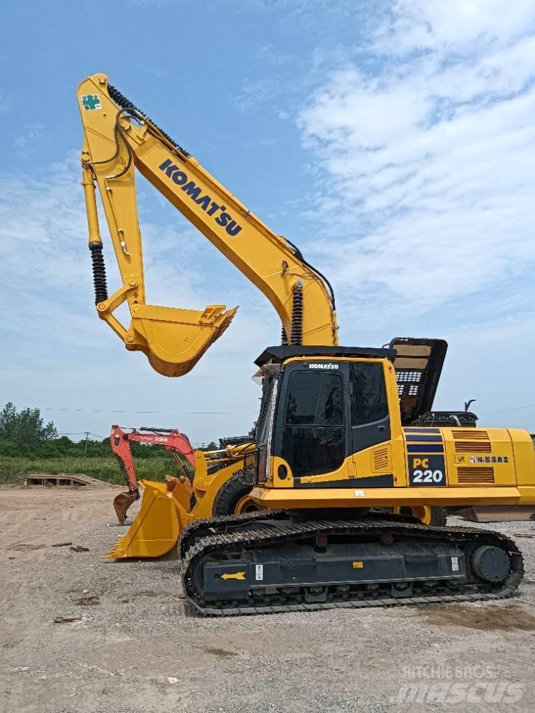 Komatsu PC 220-8 Excavatoare pe șenile
