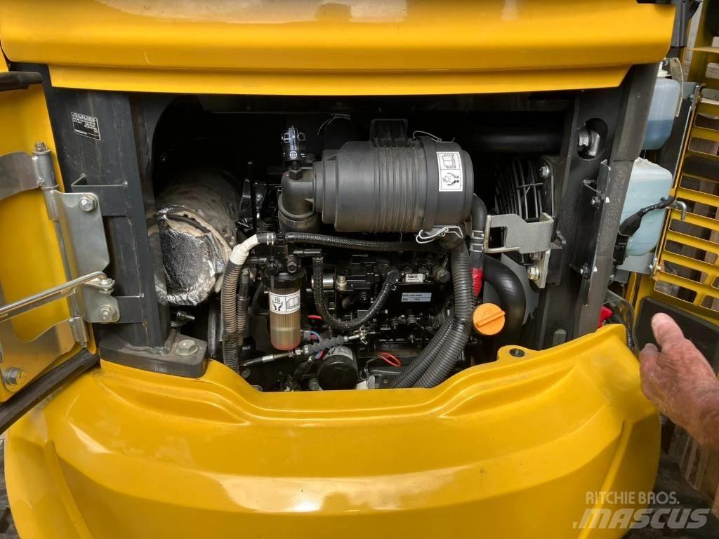 Komatsu PC 26 MR Mini excavatoare < 7t