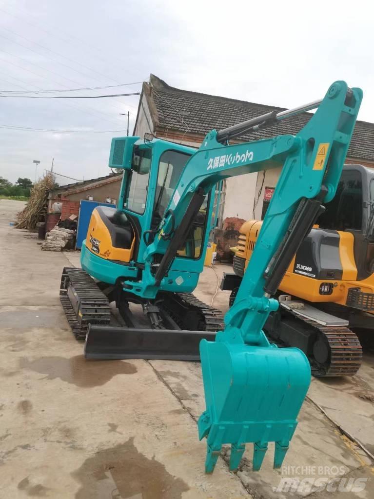 Kubota KX 135 Excavatoare pe șenile
