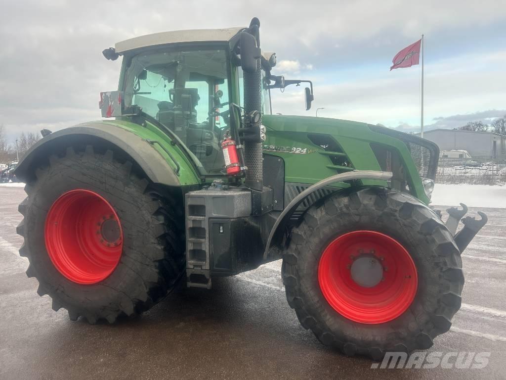 Fendt 824 Vario Tractoare