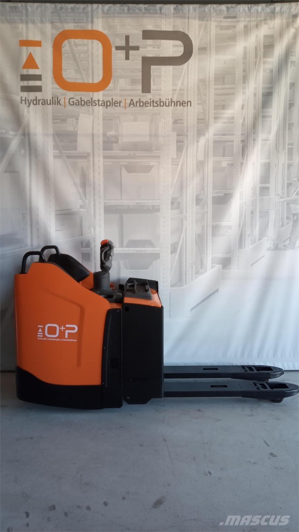 Toyota LPE 200 Transpaleta manuala