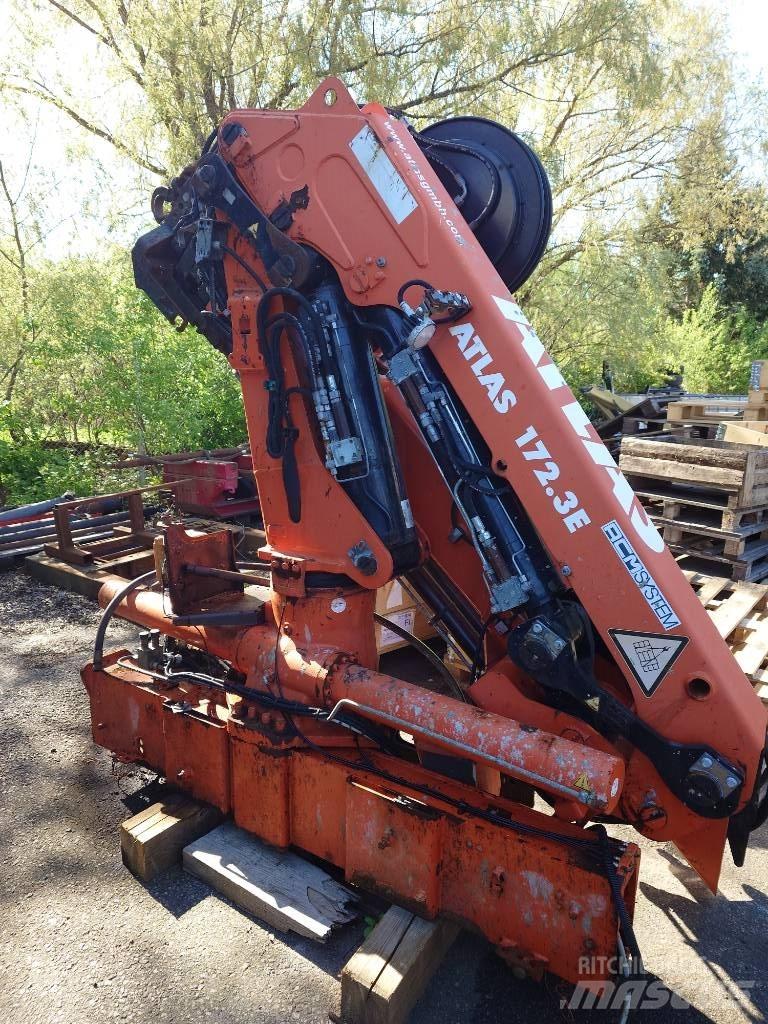 Atlas 172.3E - A6 Macarale de încarcat