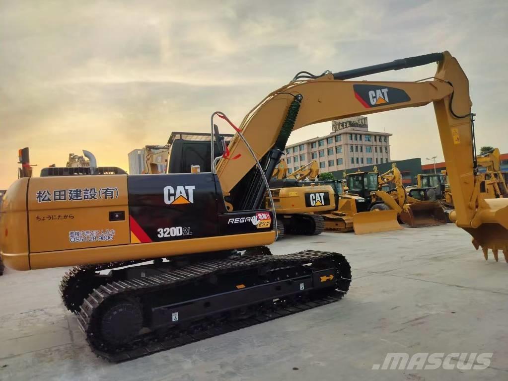 CAT 320 D2 Excavatoare pe șenile
