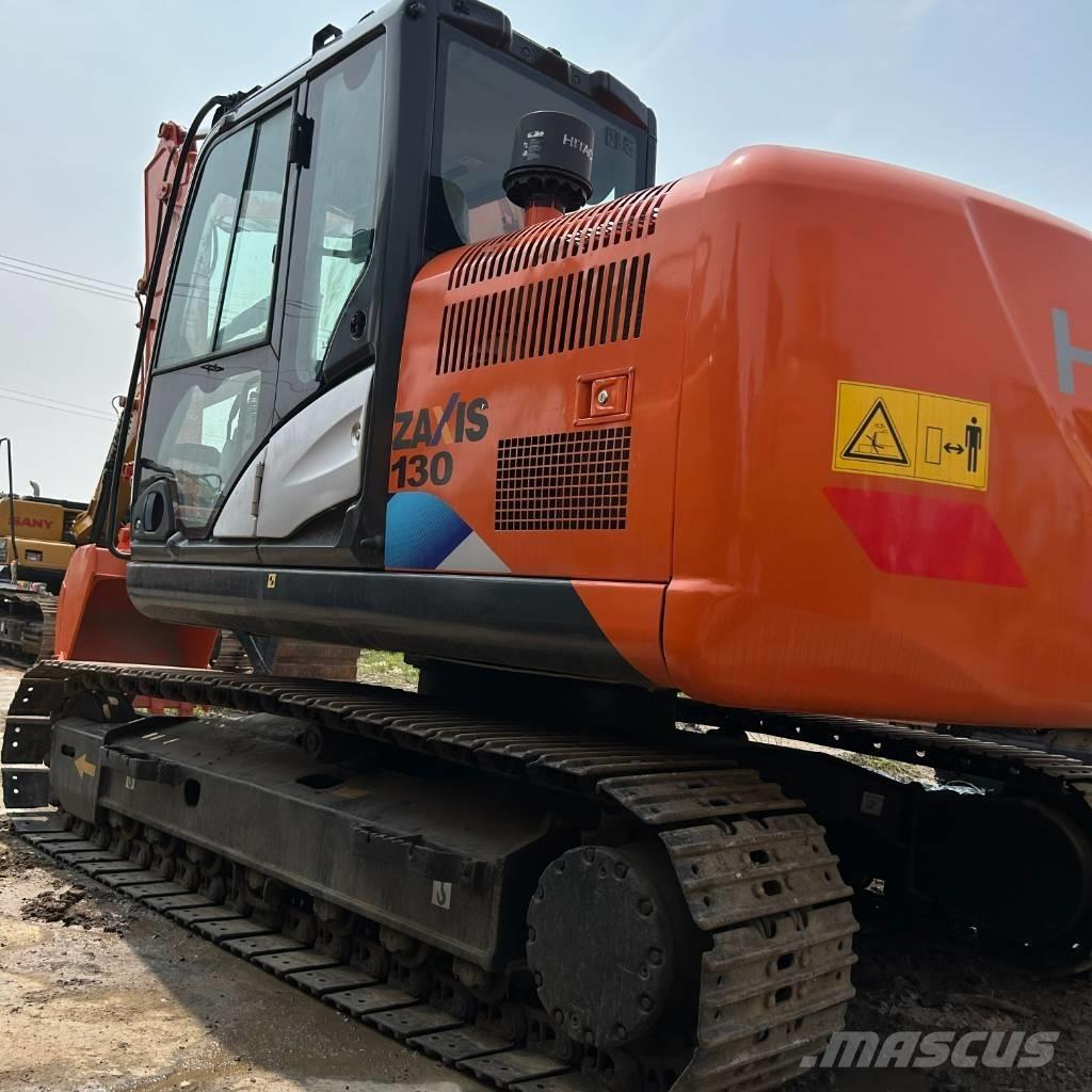Hitachi 130 Excavatoare pe șenile
