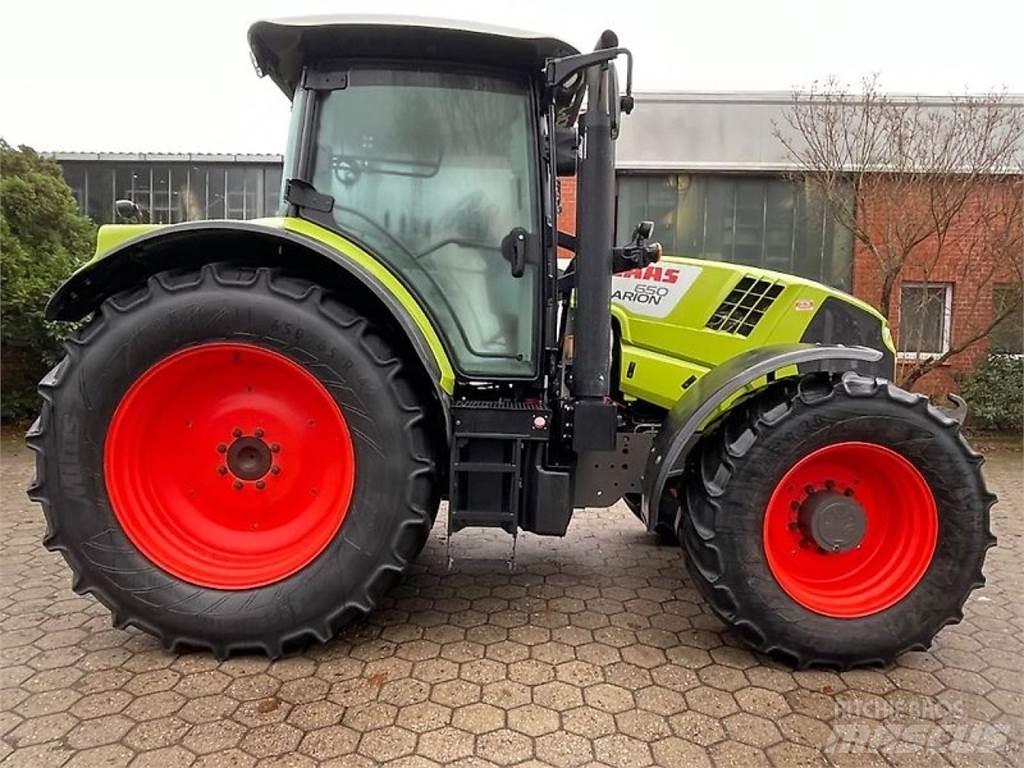 CLAAS Arion 650 Tractoare