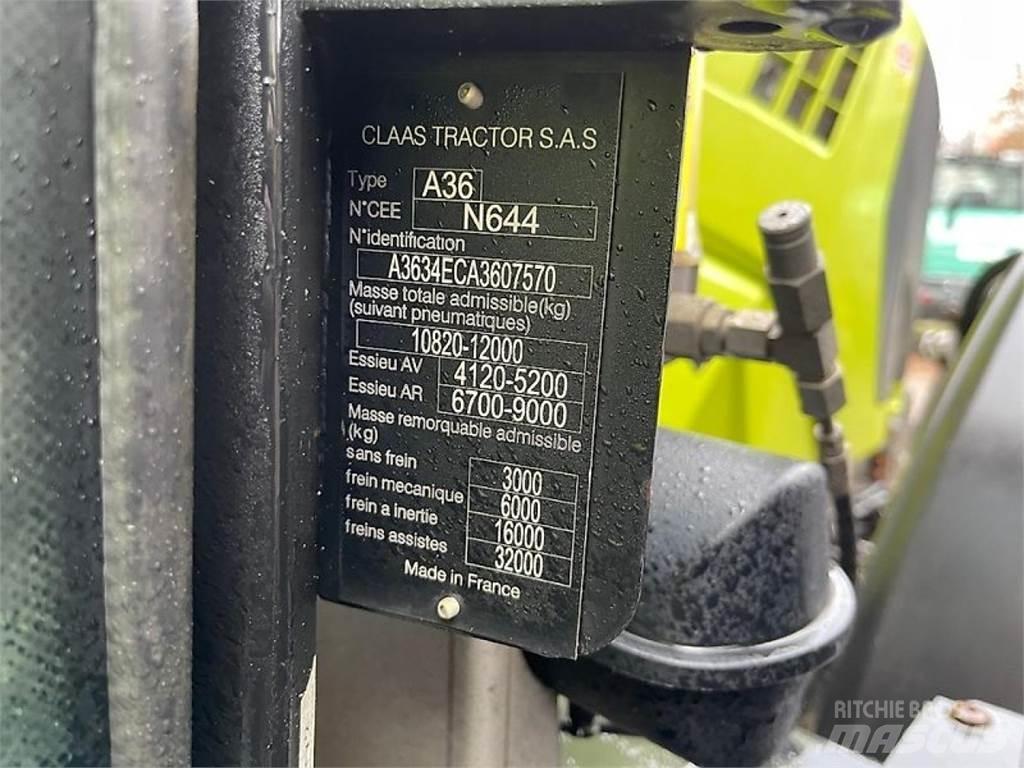 CLAAS Arion 650 Tractoare