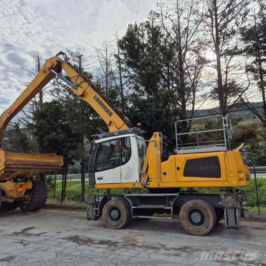 Liebherr LH 30 M Paleta de manipulare