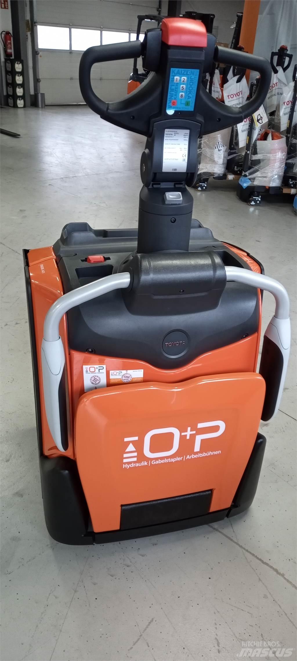 Toyota LPE200 Transpaleta manuala