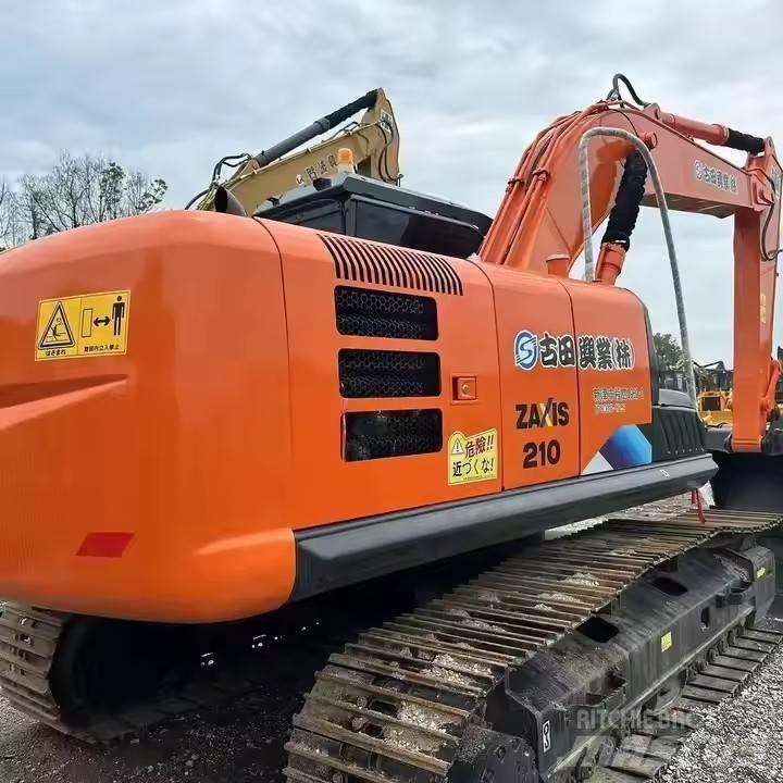 Hitachi ZX210 Excavatoare pe șenile
