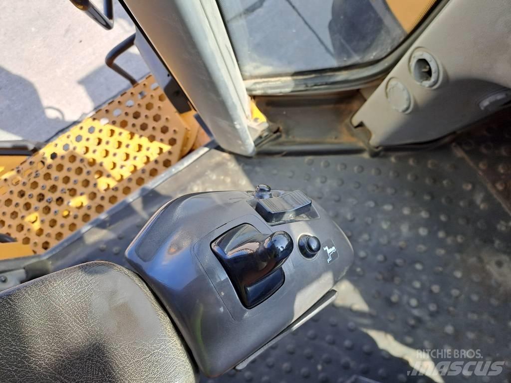 Volvo L 180 H Incarcator pe pneuri
