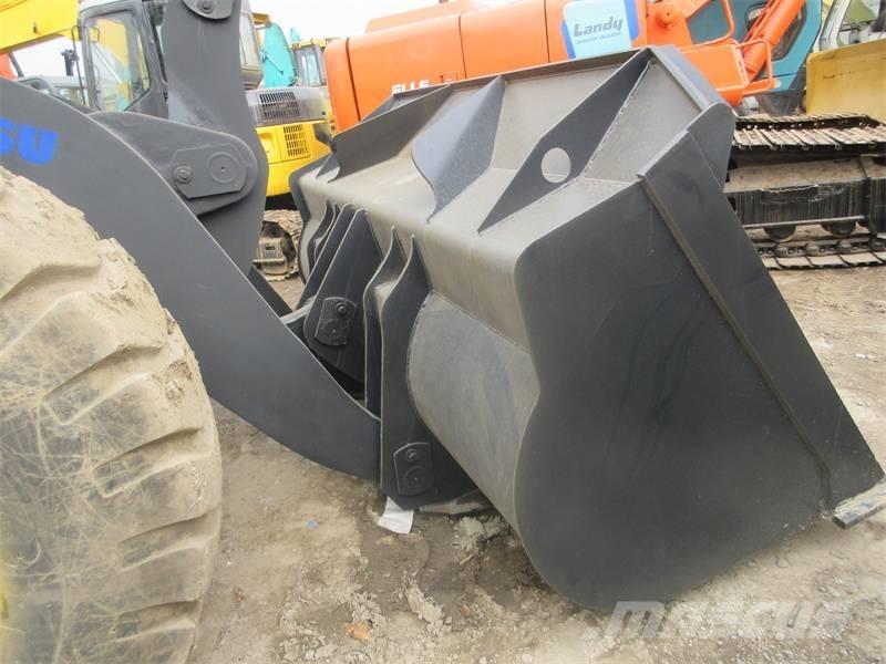 Komatsu WA 380 Incarcator pe pneuri