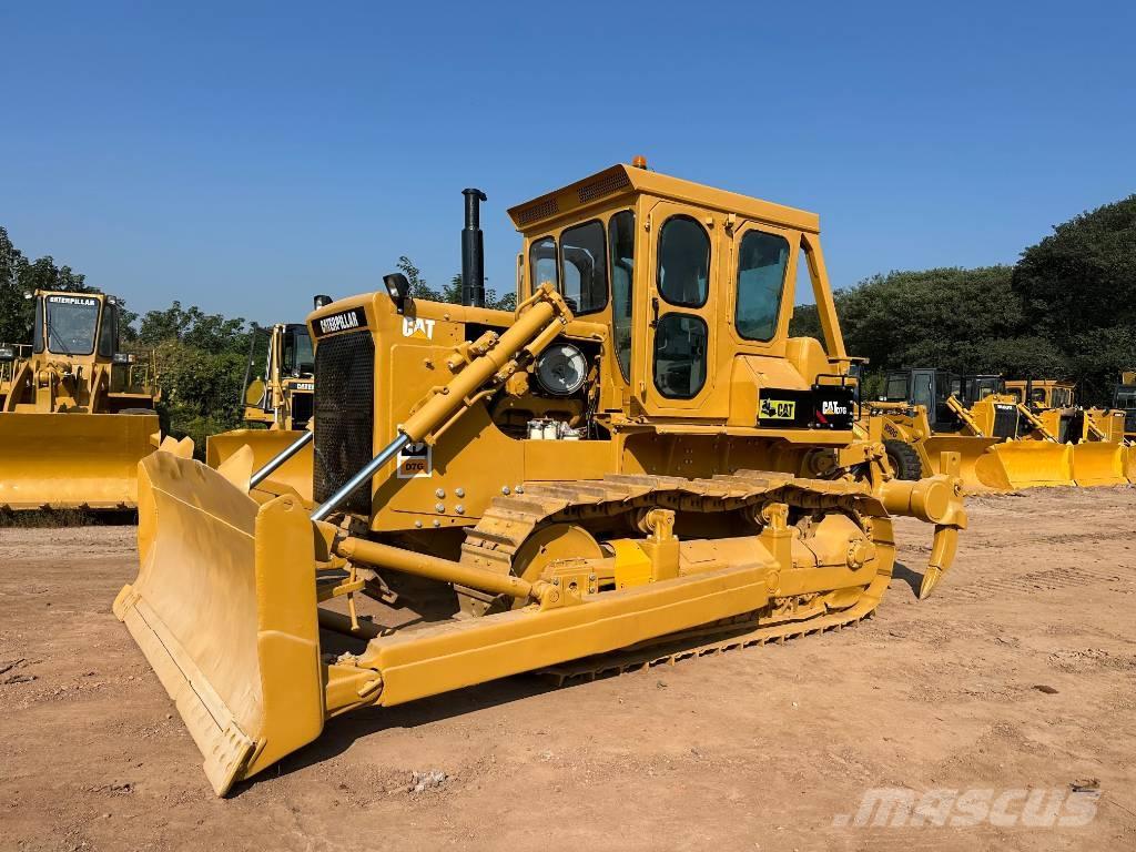 CAT D7G Buldozere pe senile