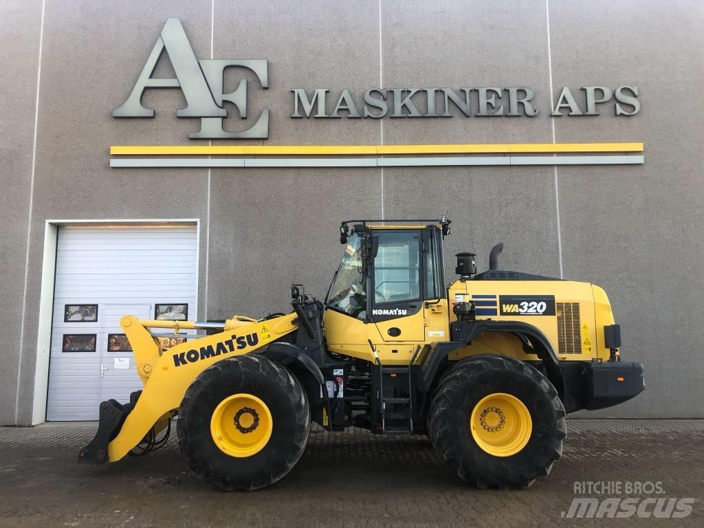 Komatsu WA 320-8 Incarcator pe pneuri