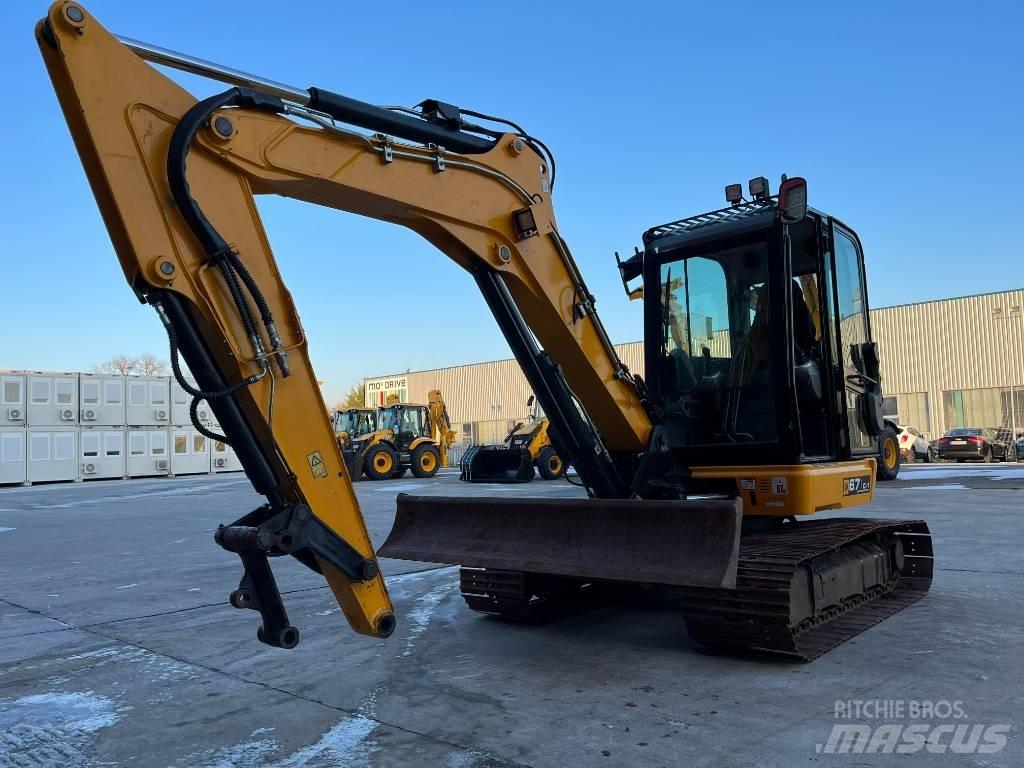 JCB 67 C Mini excavatoare < 7t
