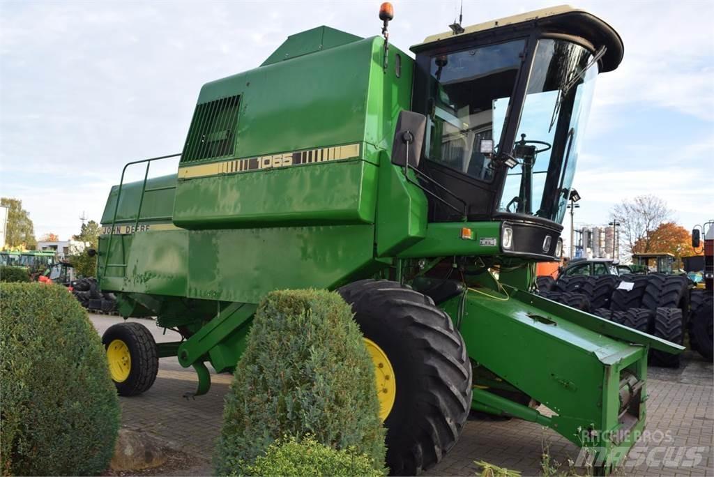John Deere 1065 Combine de secerat