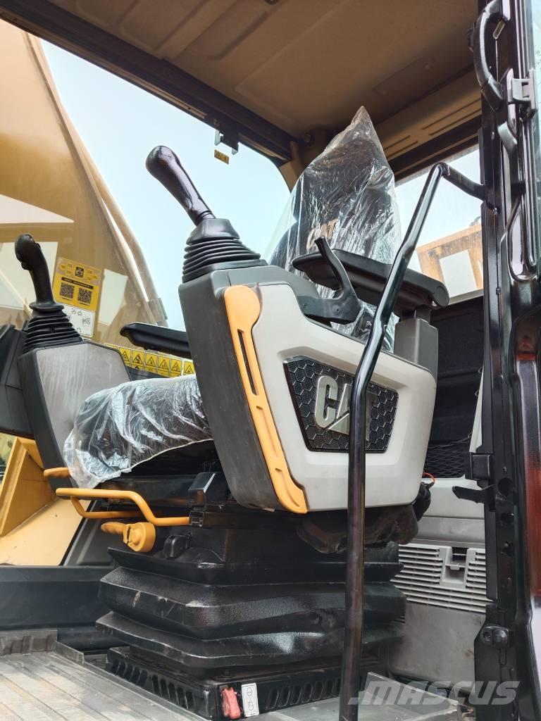 CAT 330 GC Excavatoare pe șenile
