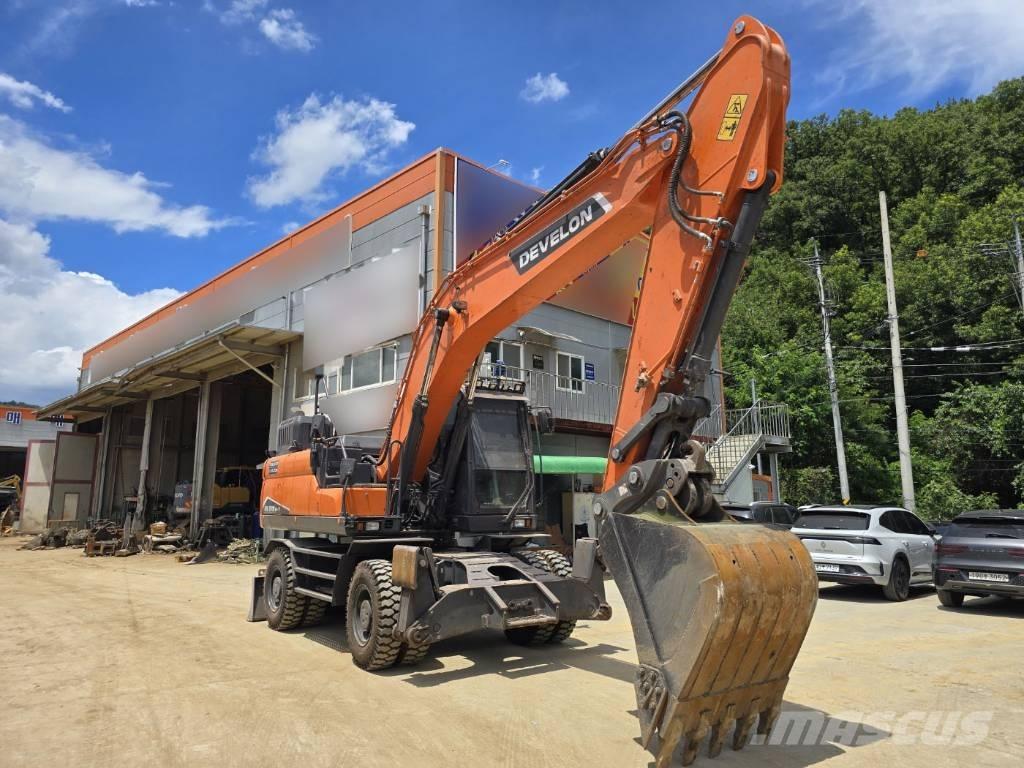Doosan DX220W-7 Excavatoare cu roti