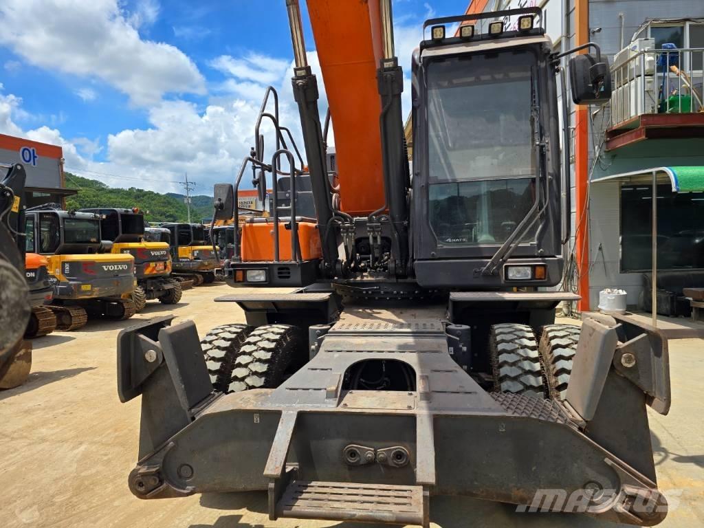 Doosan DX220W-7 Excavatoare cu roti
