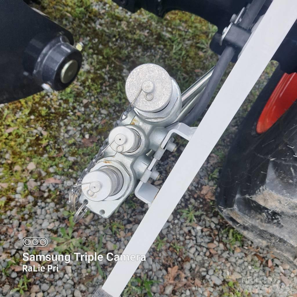 Bobcat Radlader Incarcator pe pneuri