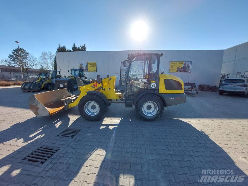 Wacker Neuson WL44 Incarcator pe pneuri