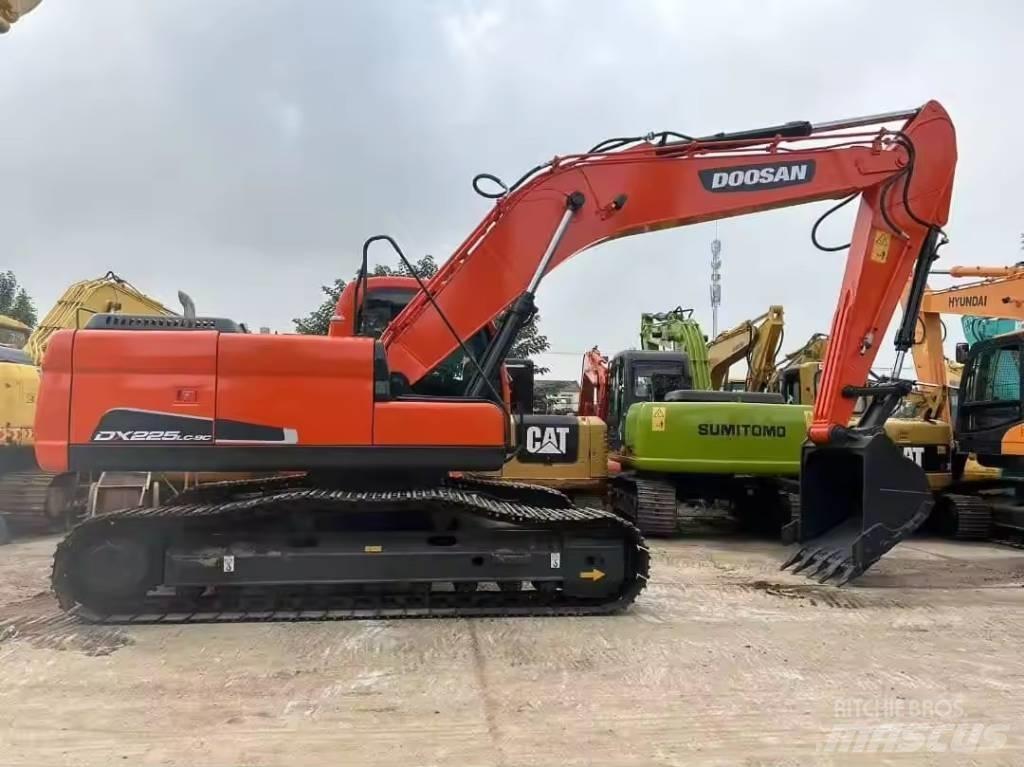 Doosan DX 225 LC-9C Excavatoare pe șenile
