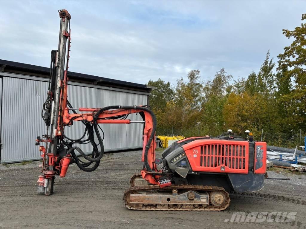 Sandvik Dino DC400Ri Echipamente de forare la suprafata