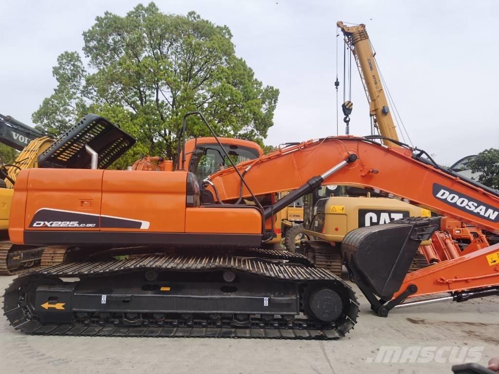 Doosan DX225LC-9C Excavatoare pe șenile
