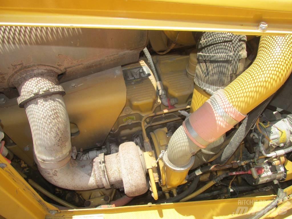 CAT D 8 T Buldozere pe senile