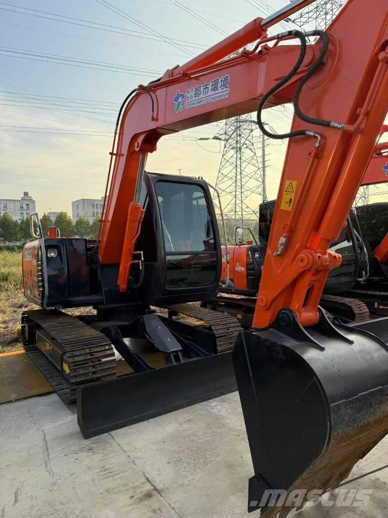 Hitachi 70 Excavatoare pe șenile
