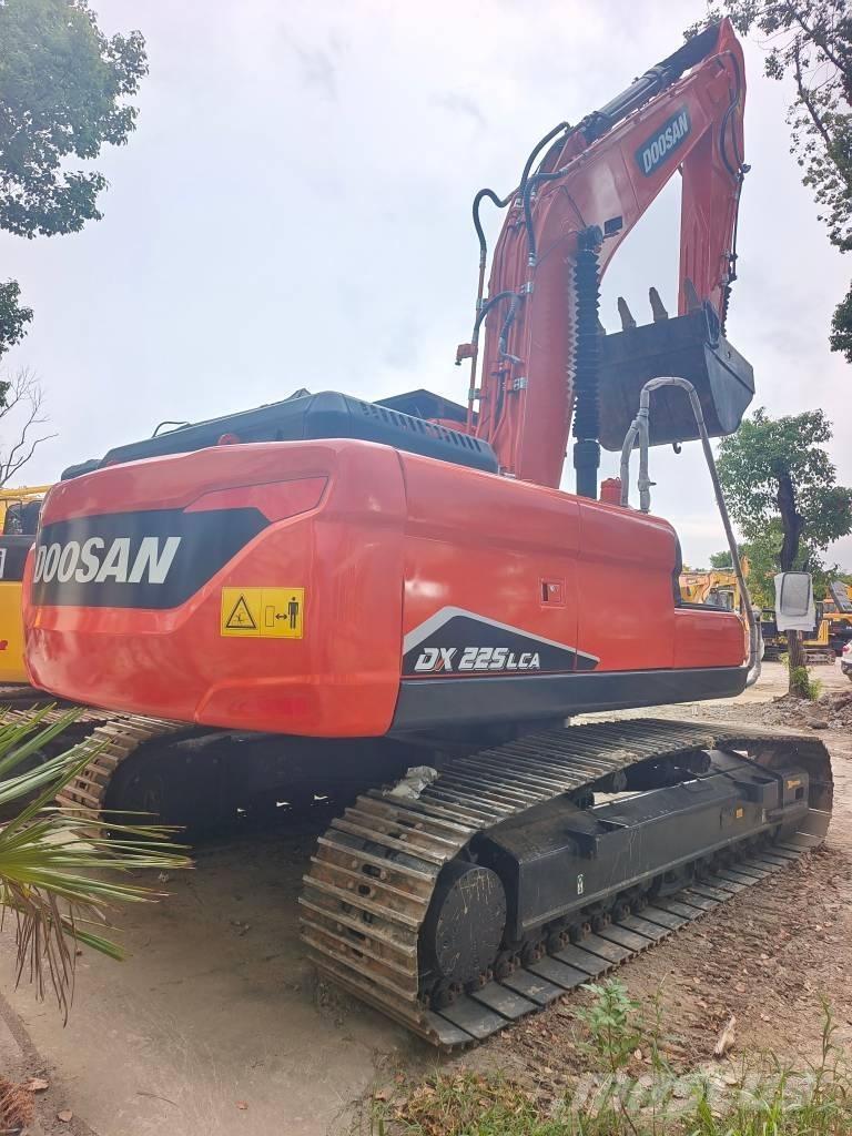 Doosan DX 225LC-9C Excavatoare pe șenile
