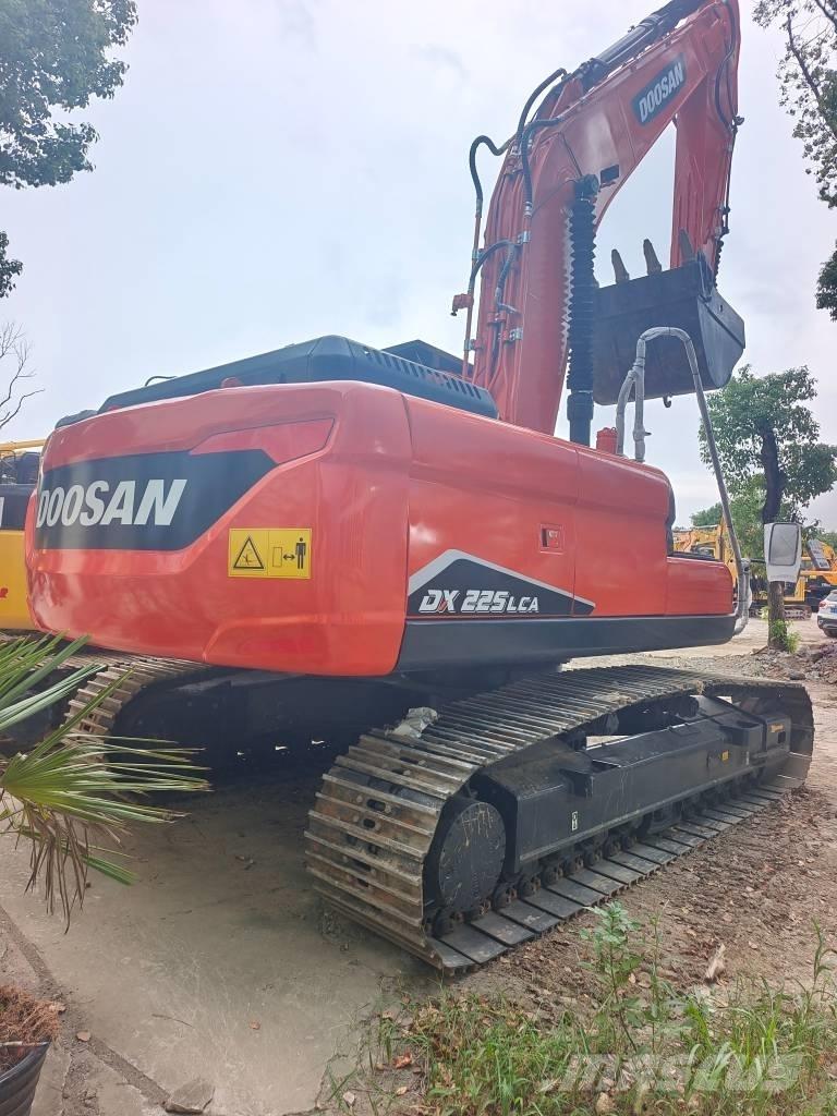Doosan DX 225LC-9C Excavatoare pe șenile
