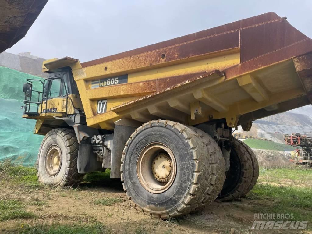 Komatsu HD 605-7 Camioane cu basculante rigide
