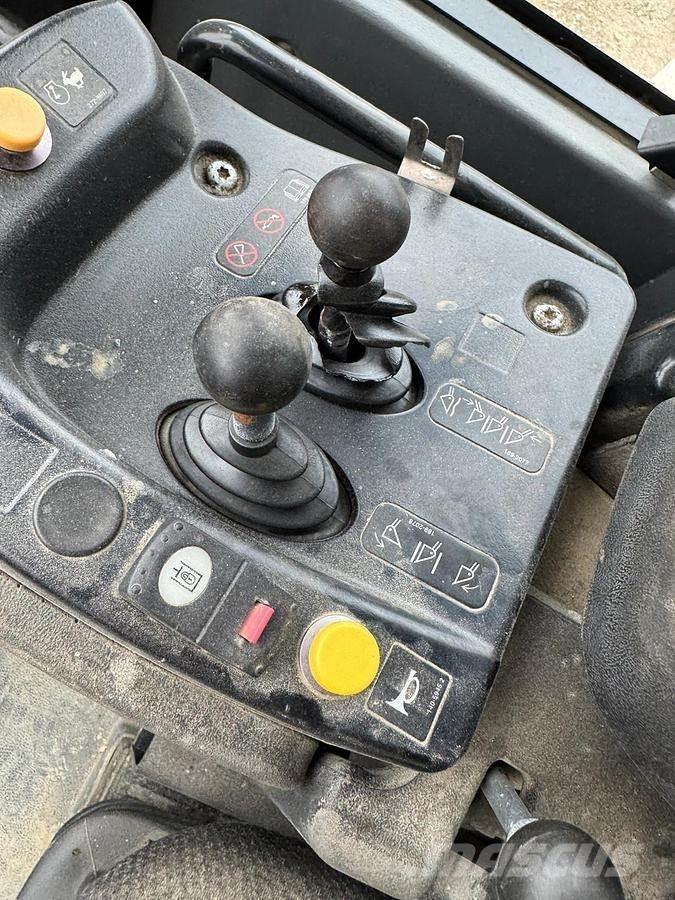 CAT 988H - Incarcator pe pneuri
