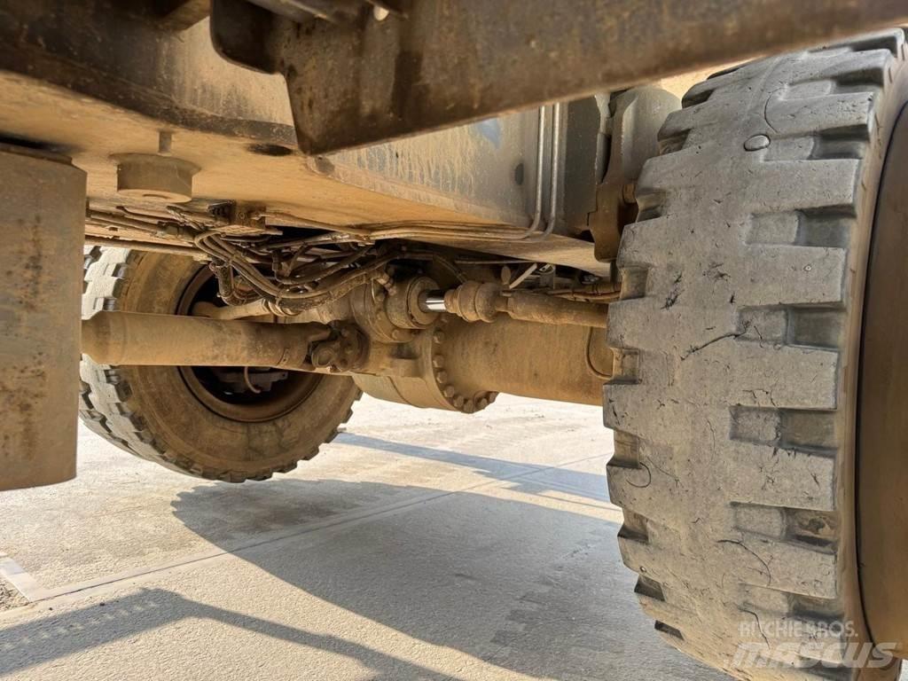 Liebherr LH 26 M Paleta de manipulare