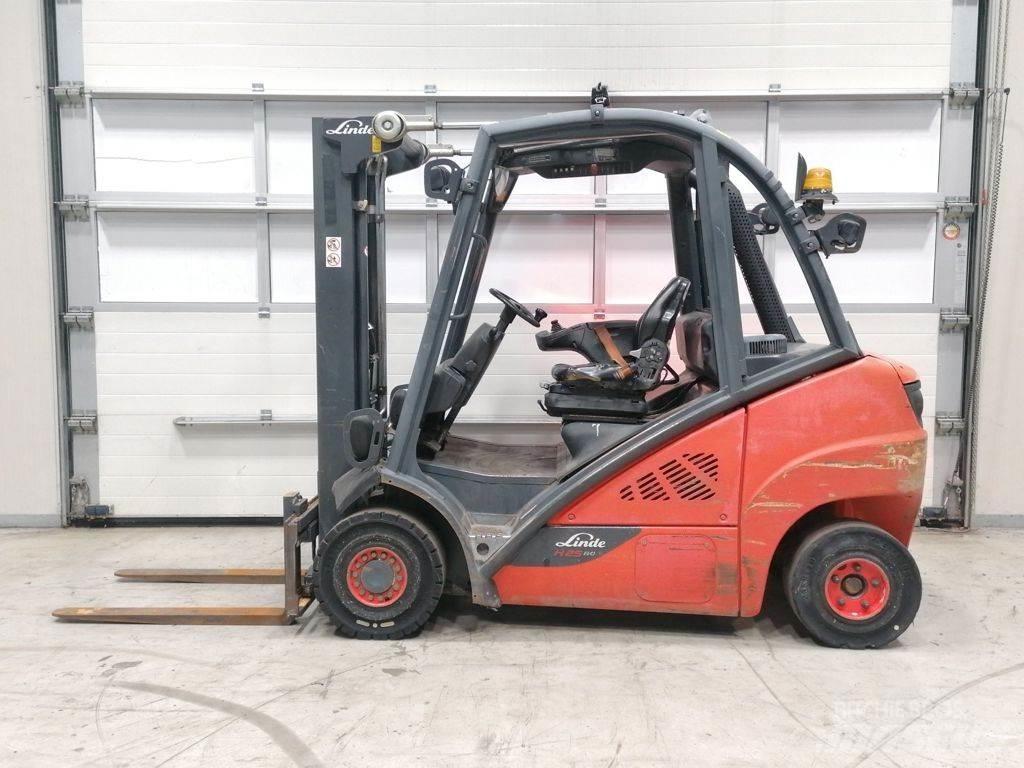 Linde H25D-02 Stivuitor diesel
