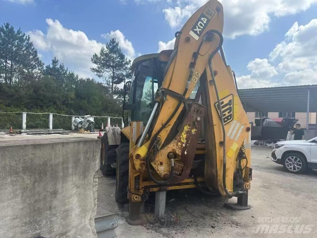JCB 4 CX Excavatoare pe șenile
