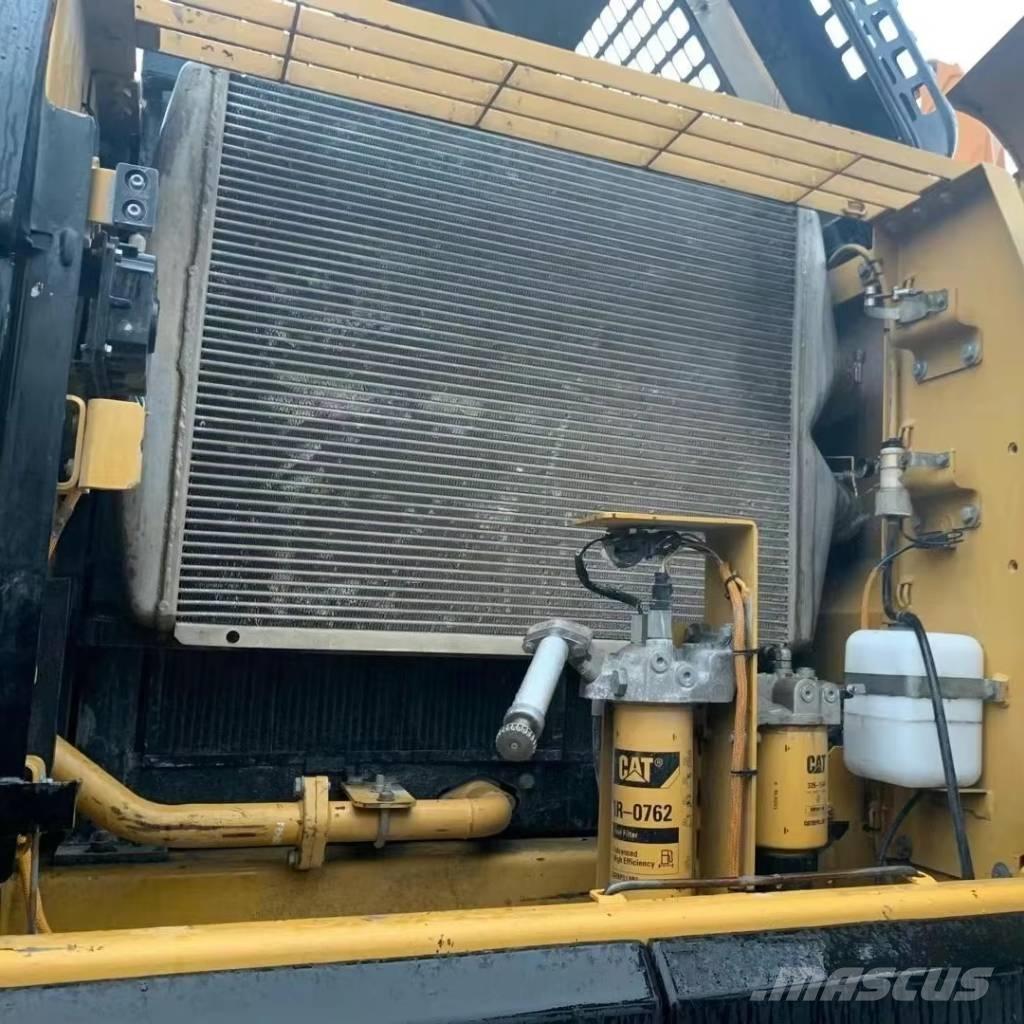 CAT 329 Excavatoare pe șenile
