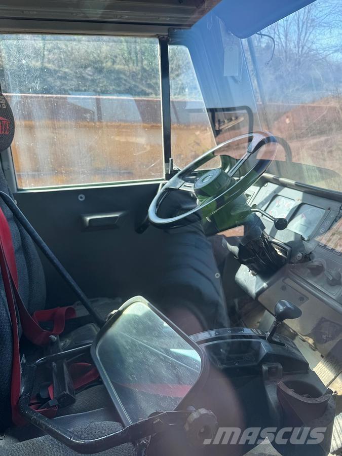 CAT 769D Cabine si interior