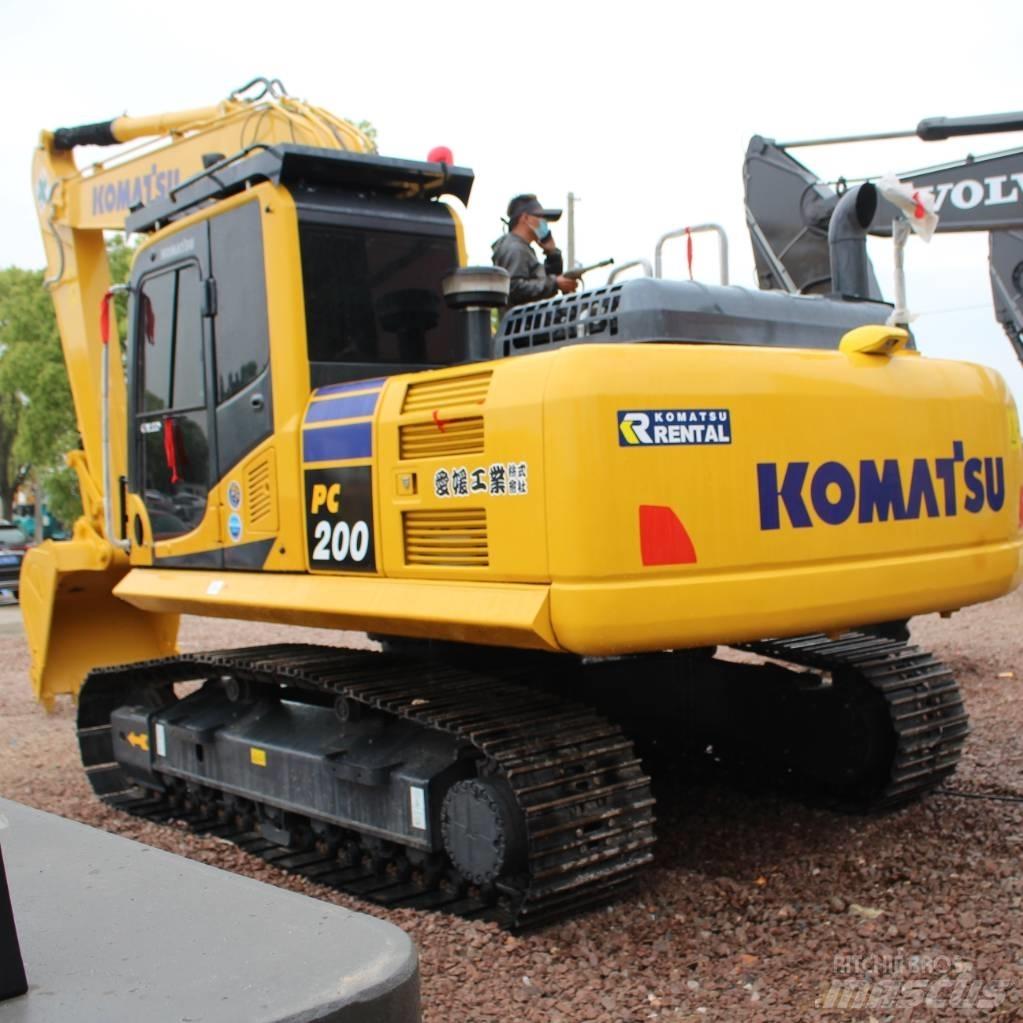 Komatsu PC 200-8 Excavatoare pe șenile
