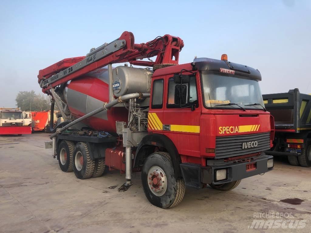 Iveco 330.30 H Betoniera