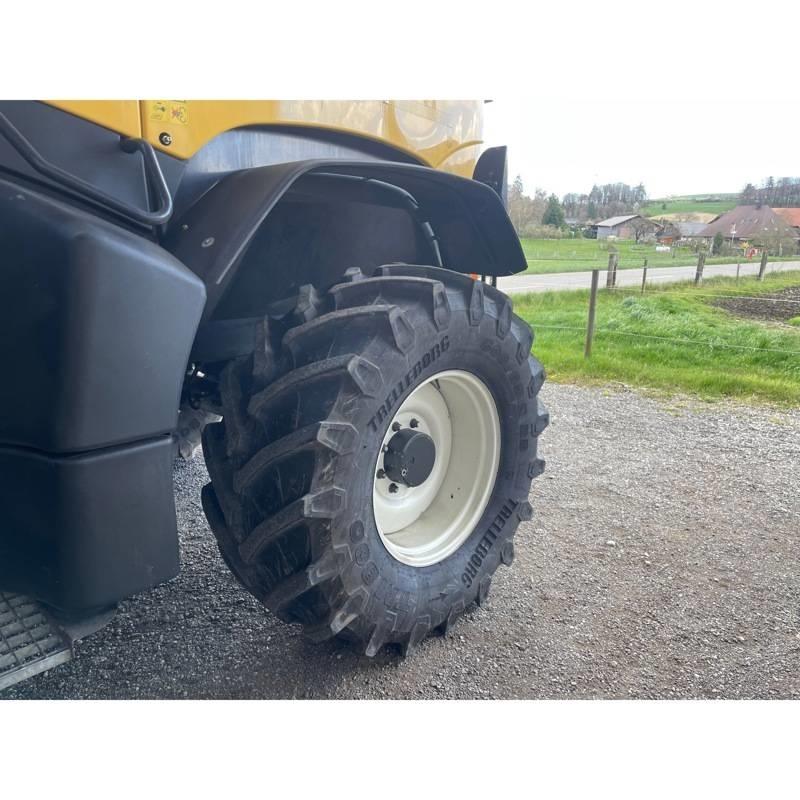 New Holland FR 700 Forajere cu autopropulsare