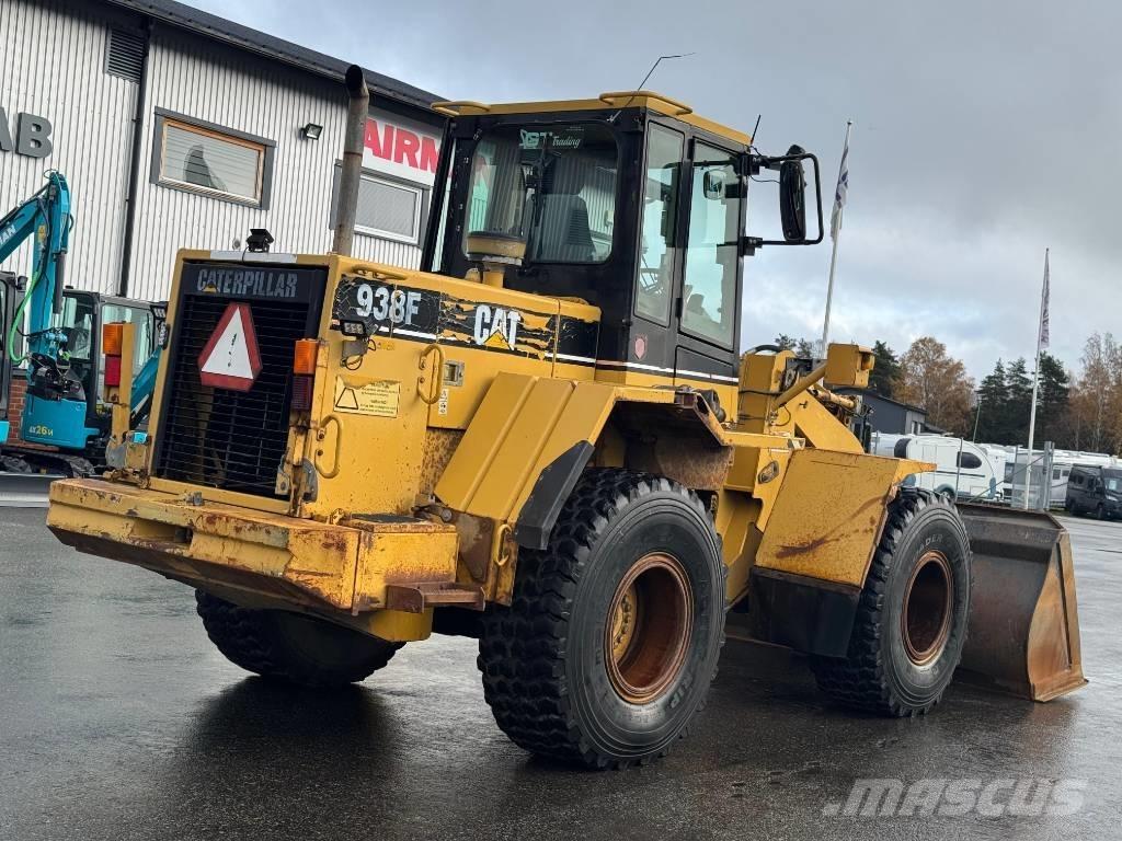 CAT 938 F II Incarcator pe pneuri